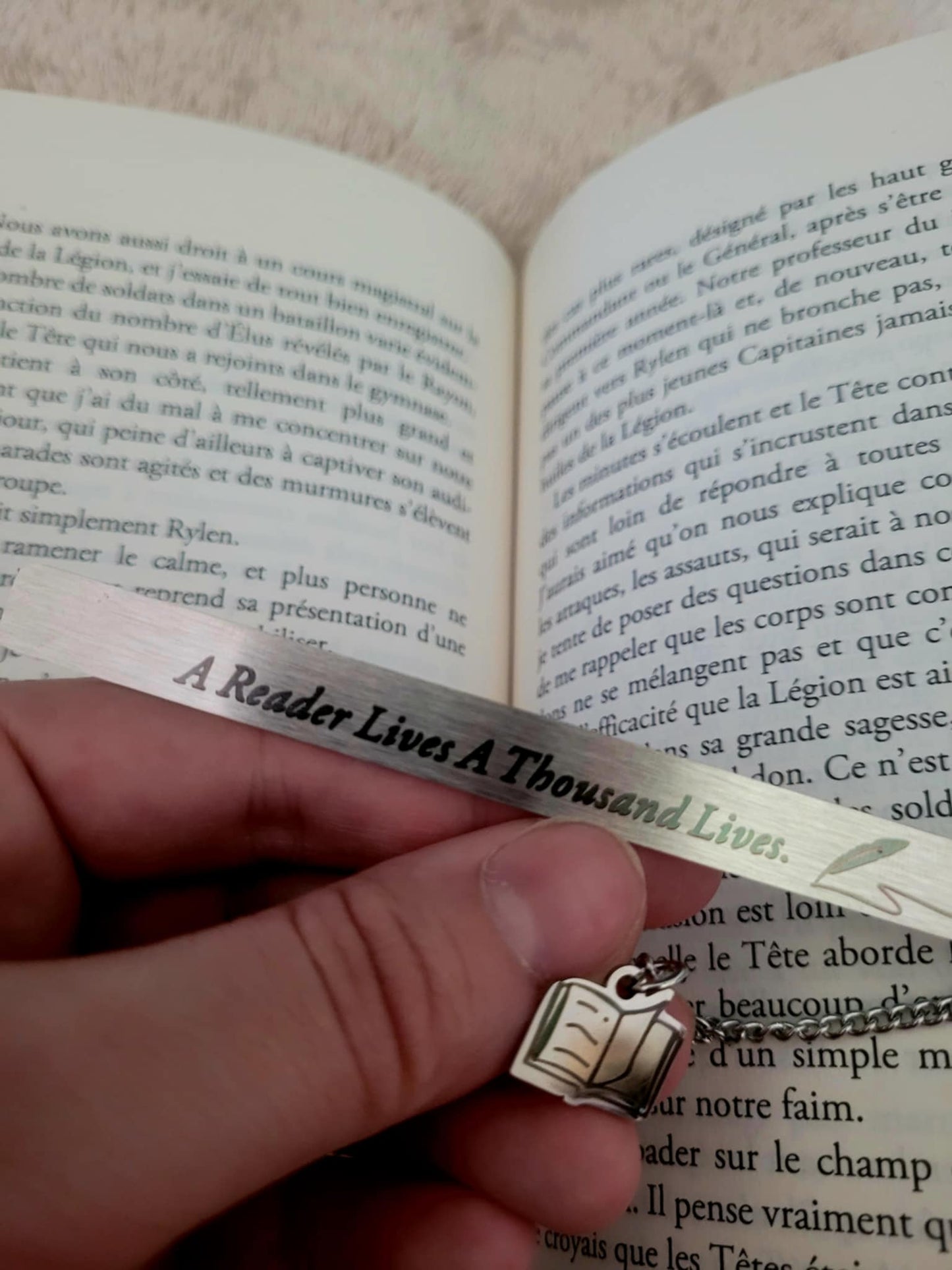 Marque-pages "Milles vies, une destinée"