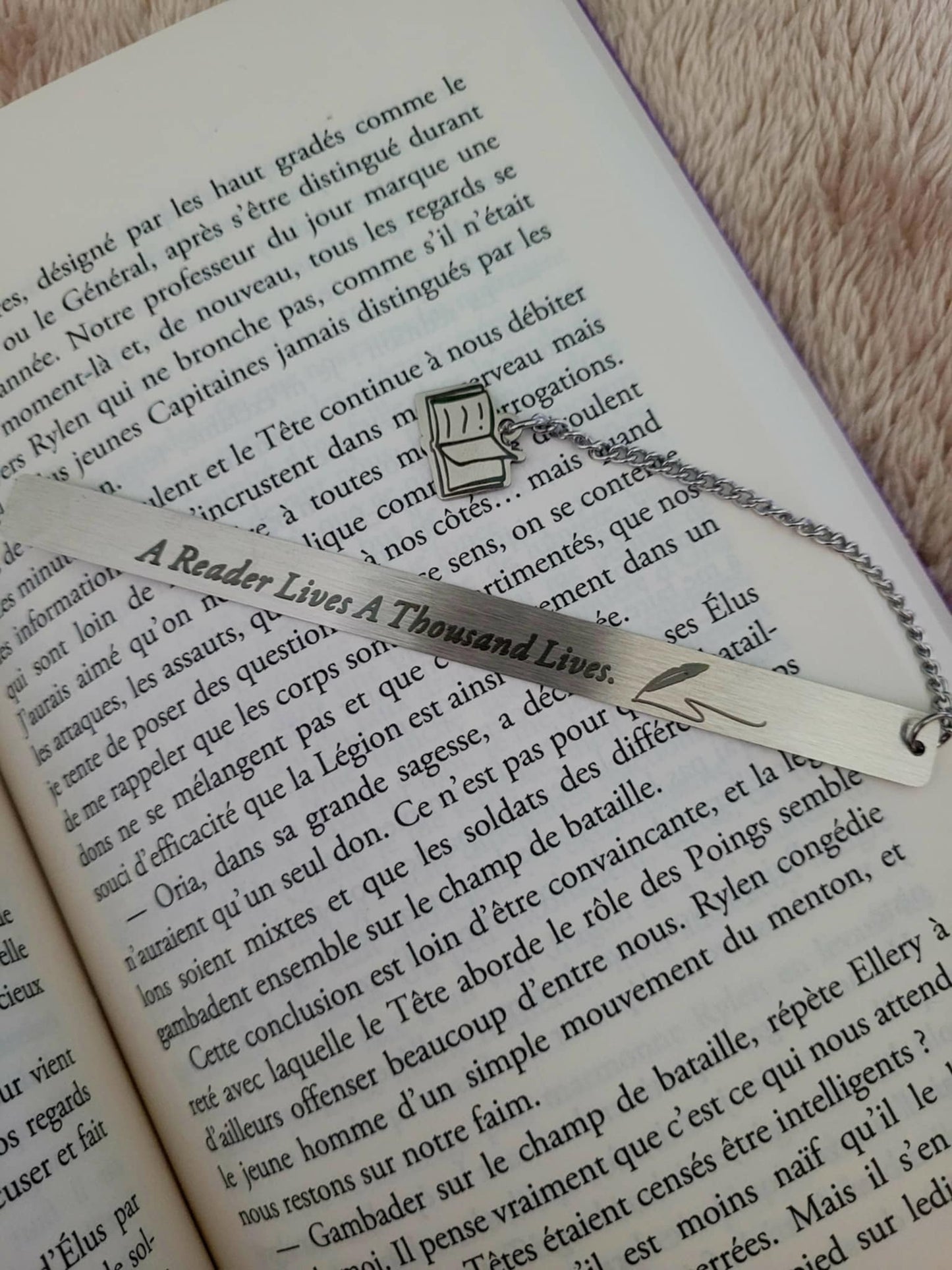 Marque-pages "Milles vies, une destinée"